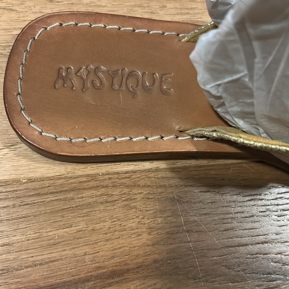 Mystique Boutique Turquoise Stone Thong Sandals with Gold Trim - Picture 3 of 4